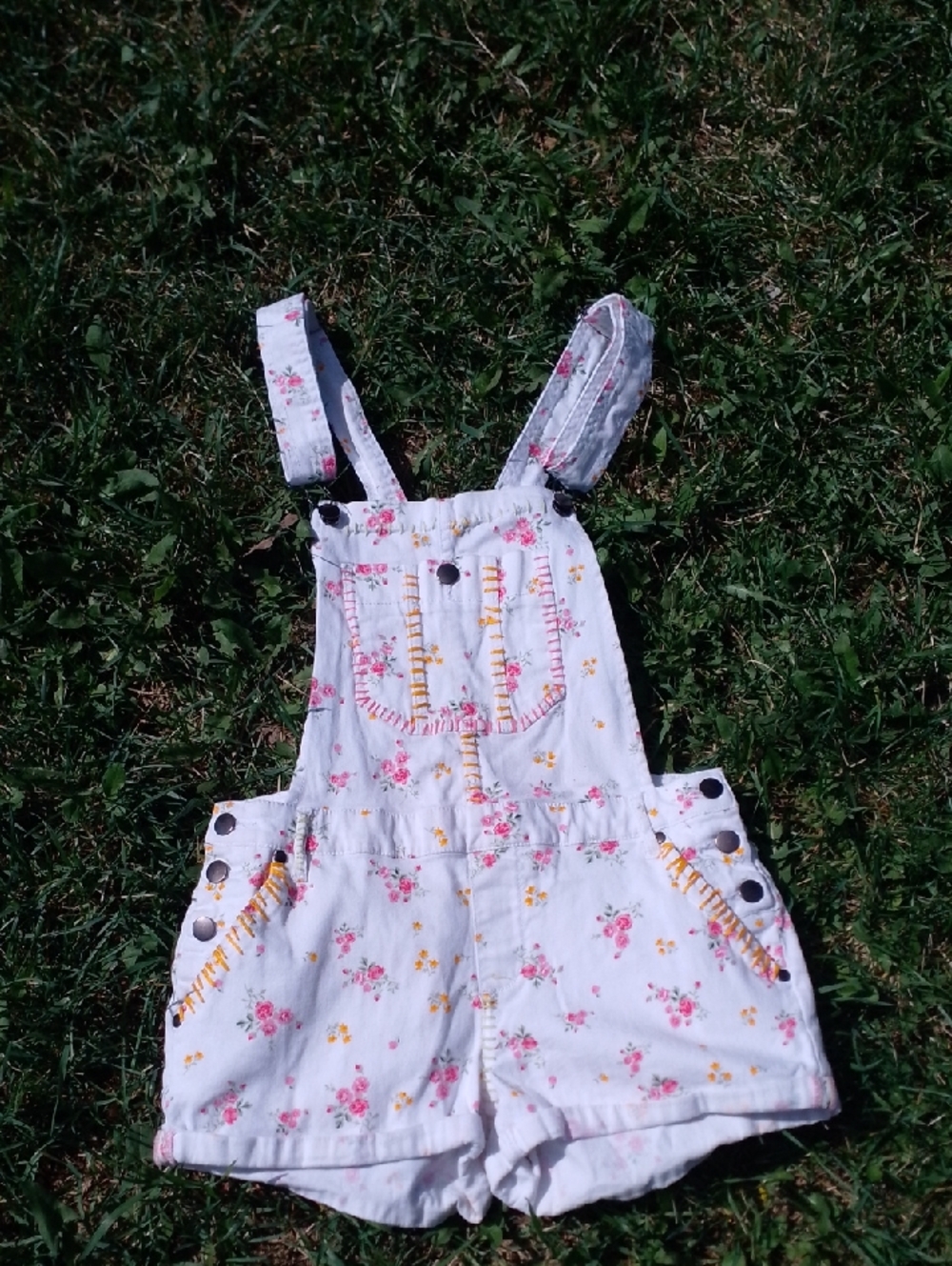 Upcycled Embroidery Stitch Floral Overall Shorts Play Suit Artisan 2.1 Denim 💕